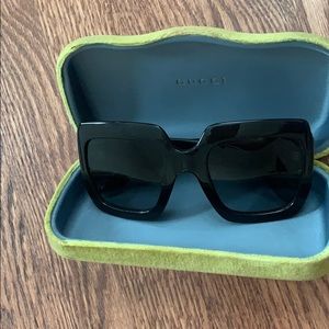 Gucci oversized square sunglasses